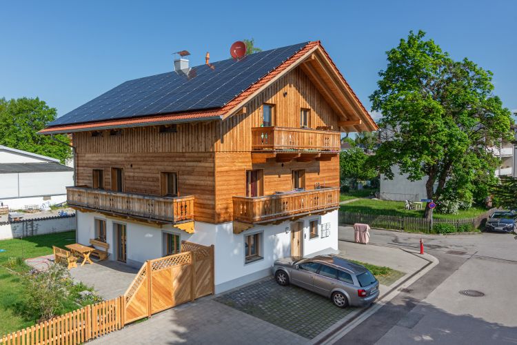 Einfamilienhauses Mehrfamilienhaus Aufstockung