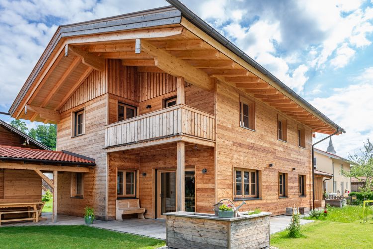 Balkon Schalung Lärchenholz